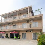 OYO 3816 The Tispa Syariah Residence